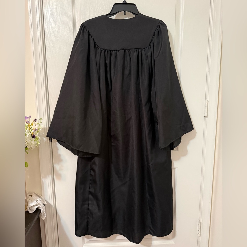 Black Graduation Gown - Classic Academic Robe - Picture 3 of 3